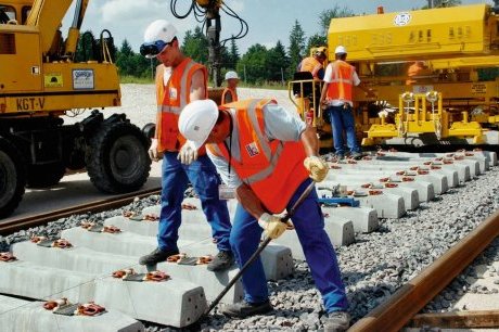  Rien que pour les travaux d'infrastructure, 1 300 emplois seront créés.  PHOTO archives-PQR  